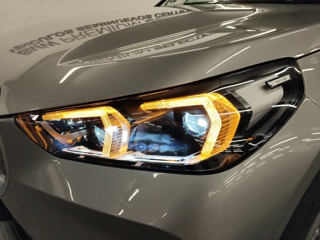 BMW iX1 eDrive20 color Gris Plata. Año 2025. 150KW(204CV). Eléctrico. En concesionario Autoberón de La Rioja