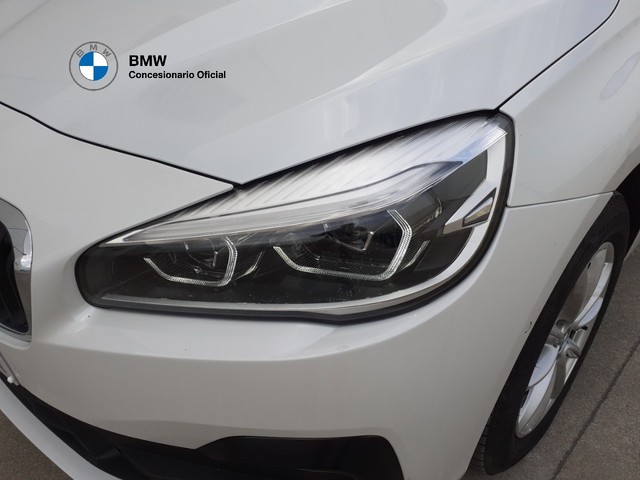 BMW Serie 2 218d Active Tourer color Blanco. Año 2021. 110KW(150CV). Diésel. En concesionario BMW Arlanza Motor Palencia de Palencia