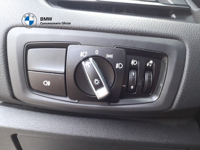 BMW Serie 2 218d Active Tourer color Blanco. Año 2021. 110KW(150CV). Diésel. En concesionario BMW Arlanza Motor Palencia de Palencia