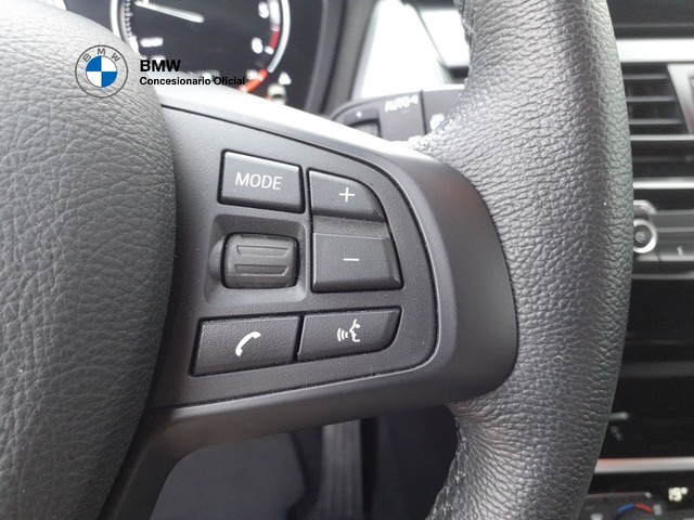BMW Serie 2 218d Active Tourer color Blanco. Año 2021. 110KW(150CV). Diésel. En concesionario BMW Arlanza Motor Palencia de Palencia