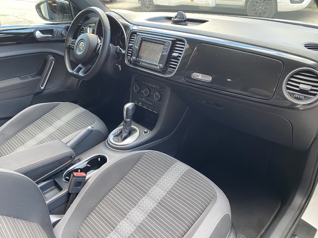 Volkswagen Beetle Cabrio Sport 2.0 TDI BMT 110 kW (150 CV) DSG