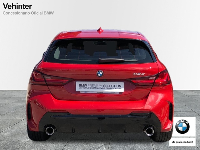 BMW Serie 1 118d color Rojo. Año 2024. 110KW(150CV). Diésel. En concesionario Vehinter Alcorcón de Madrid
