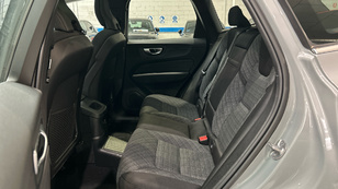 Volvo XC60 T6 Recharge Core AWD Auto 257 kW (350 CV) - 9 Volvo XC60 T6 Ocasión 257 KW (350CV) - 9