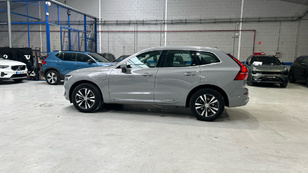 Volvo XC60 T6 Recharge Core AWD Auto 257 kW (350 CV) - 20 Volvo XC60 T6 Ocasión 257 KW (350CV) - 20