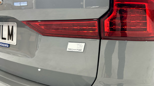 Volvo XC60 T6 Recharge Core AWD Auto 257 kW (350 CV) - 27 Volvo XC60 T6 Ocasión 257 KW (350CV) - 27