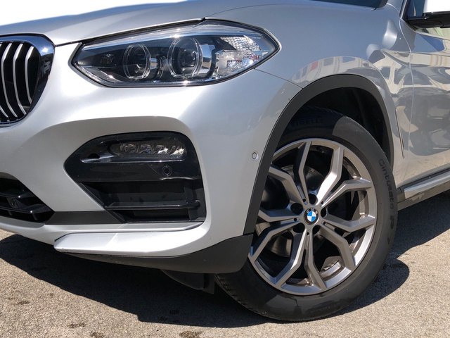 BMW X4 xDrive20d color Gris Plata. Año 2020. 140KW(190CV). Diésel. En concesionario Vehinter Getafe de Madrid