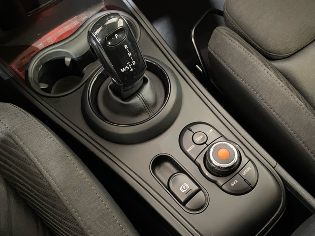 fotoG 14 del MINI MINI Countryman Cooper 100 kW (136 CV) 136cv Gasolina del 2019 en Burgos