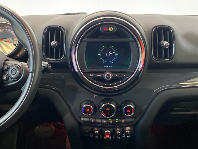 fotoG 20 del MINI MINI Countryman Cooper 100 kW (136 CV) 136cv Gasolina del 2019 en Burgos