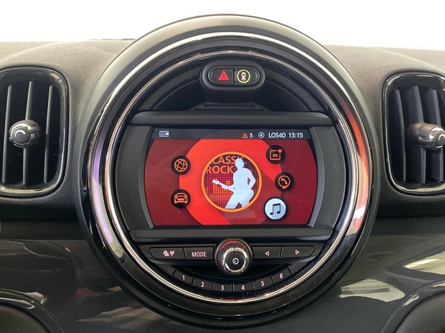 fotoG 24 del MINI MINI Countryman Cooper 100 kW (136 CV) 136cv Gasolina del 2019 en Burgos