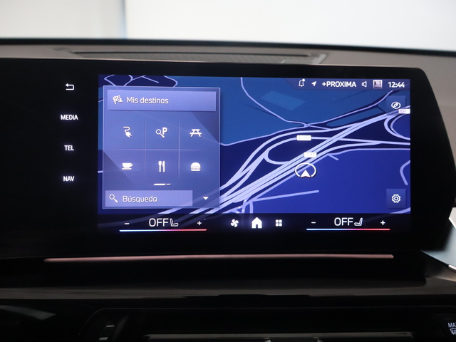 BMW iX1 xDrive30 color Blanco. Año 2025. 230KW(313CV). Eléctrico. En concesionario Pruna Motor de Barcelona