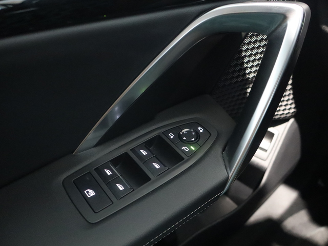 BMW iX1 xDrive30 color Blanco. Año 2025. 230KW(313CV). Eléctrico. En concesionario Pruna Motor de Barcelona