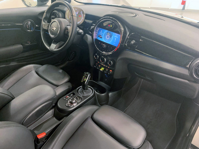 fotoG 7 del MINI MINI 3 Puertas Cooper SE 135 kW (184 CV) 184cv Eléctrico del 2022 en Barcelona