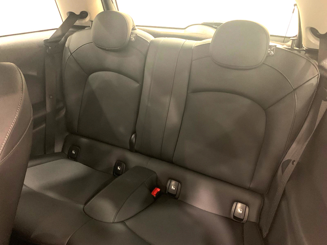 fotoG 8 del MINI MINI 3 Puertas Cooper SE 135 kW (184 CV) 184cv Eléctrico del 2022 en Barcelona