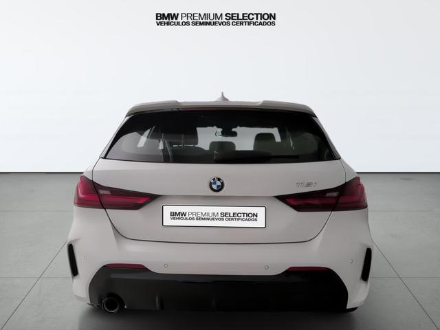 BMW Serie 1 118i color Blanco. Año 2024. 103KW(140CV). Gasolina. En concesionario Automotor Premium Viso - Málaga de Málaga