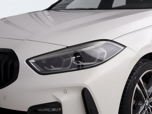 BMW Serie 1 118i color Blanco. Año 2024. 103KW(140CV). Gasolina. En concesionario Automotor Premium Viso - Málaga de Málaga