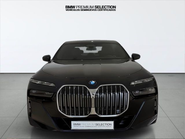 BMW Serie 7 750e color Negro. Año 2025. 360KW(489CV). Híbrido Electro/Gasolina. En concesionario Automotor Costa, S.L.U. de Almería