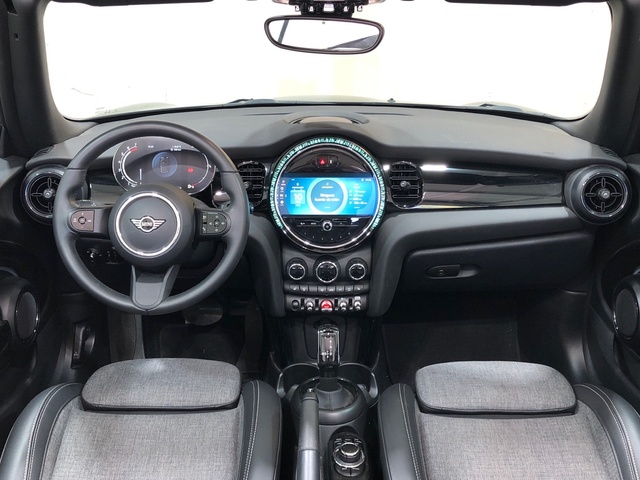 fotoG 6 del MINI MINI Cabrio Cooper 100 kW (136 CV) 136cv Gasolina del 2024 en Madrid