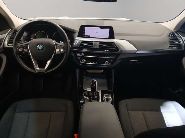 BMW X4 xDrive20d color Blanco. Año 2021. 140KW(190CV). Diésel. En concesionario ALZIRA Automoviles Fersan, S.A. de Valencia