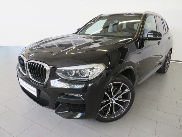 BMW X3 xDrive20d color Negro. Año 2021. 140KW(190CV). Diésel. En concesionario Lugauto S.A. de Lugo