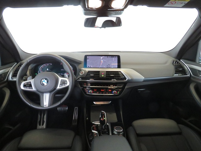 BMW X3 xDrive20d color Negro. Año 2021. 140KW(190CV). Diésel. En concesionario Lugauto S.A. de Lugo