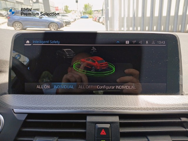 BMW X4 xDrive20d color Rojo. Año 2021. 140KW(190CV). Diésel. En concesionario Adler Motor S.L. TOLEDO de Toledo