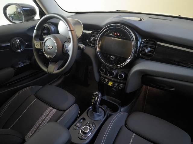 fotoG 7 del MINI MINI 3 Puertas Cooper SE 135 kW (184 CV) 184cv Eléctrico del 2024 en Guipuzcoa