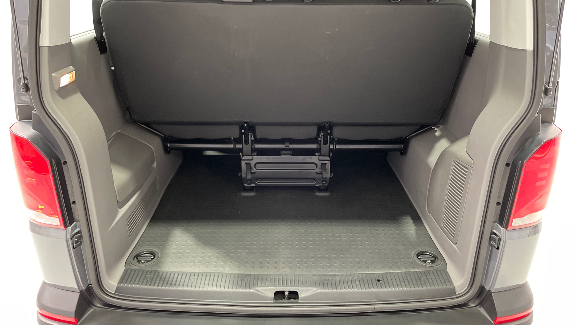 Volkswagen Caravelle 2.0 TDI - 7