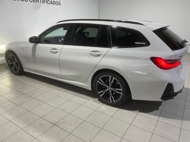 BMW Serie 3 320d Touring color Blanco. Año 2024. 140KW(190CV). Diésel. En concesionario Hispamovil Elche de Alicante