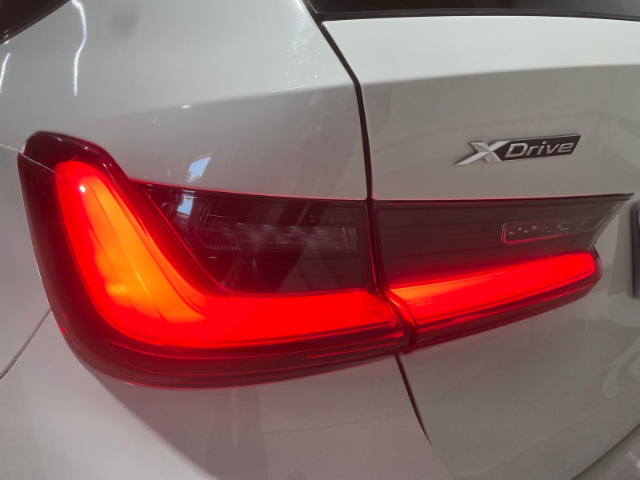 BMW Serie 3 320d Touring color Blanco. Año 2024. 140KW(190CV). Diésel. En concesionario Hispamovil Elche de Alicante