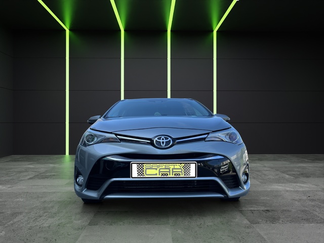 Toyota Avensis 150D Touring Sports Executive 105 kW (143 CV)