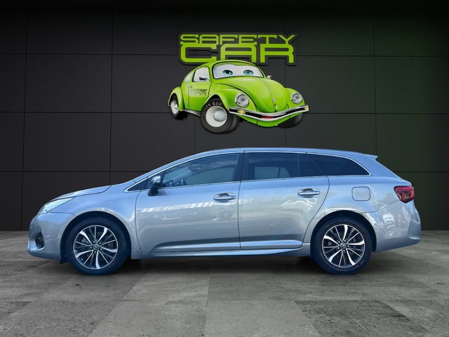 Toyota Avensis 150D Touring Sports Executive 105 kW (143 CV)