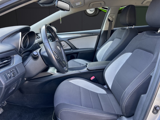 Toyota Avensis 150D Touring Sports Executive 105 kW (143 CV)