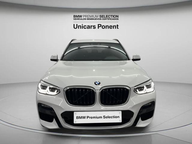 BMW X3 xDrive20d color Blanco. Año 2021. 140KW(190CV). Diésel. En concesionario Unicars Ponent de Lleida