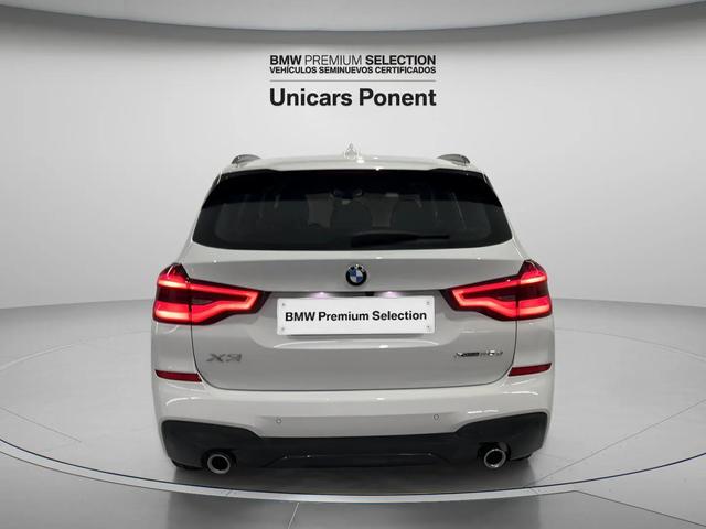BMW X3 xDrive20d color Blanco. Año 2021. 140KW(190CV). Diésel. En concesionario Unicars Ponent de Lleida