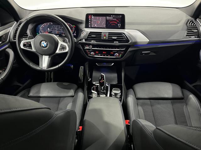 BMW X3 xDrive20d color Blanco. Año 2021. 140KW(190CV). Diésel. En concesionario Unicars Ponent de Lleida