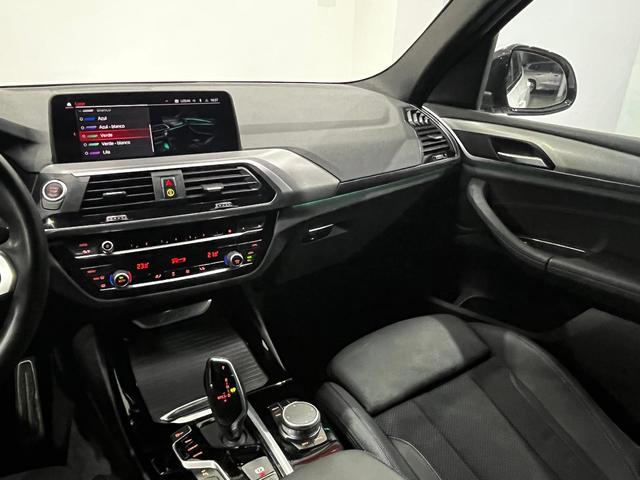 BMW X3 xDrive20d color Blanco. Año 2021. 140KW(190CV). Diésel. En concesionario Unicars Ponent de Lleida