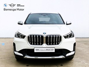 Fotos de BMW X1 xDrive20d color Blanco. Año 2024. 120KW(163CV). Diésel. En concesionario Bernesga Motor León (Bmw y Mini) de León