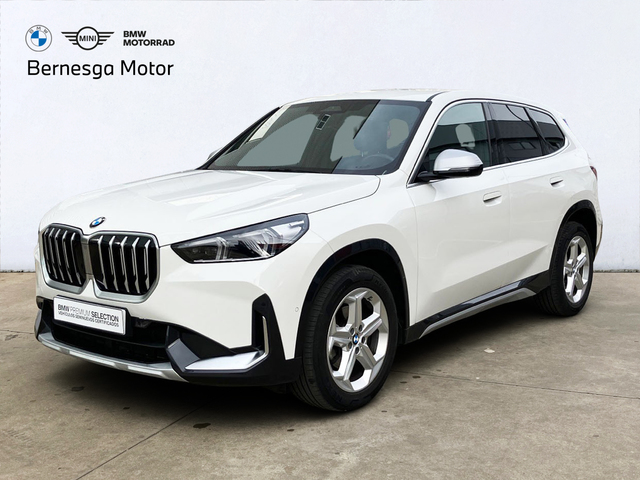 BMW X1 sDrive18d color Blanco. Año 2024. 110KW(150CV). Diésel. En concesionario Bernesga Motor León (Bmw y Mini) de León