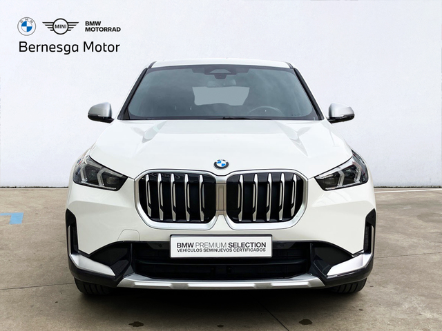 BMW X1 sDrive18d color Blanco. Año 2024. 110KW(150CV). Diésel. En concesionario Bernesga Motor León (Bmw y Mini) de León