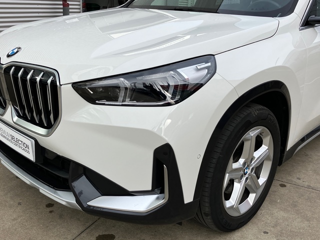 BMW X1 sDrive18d color Blanco. Año 2024. 110KW(150CV). Diésel. En concesionario Bernesga Motor León (Bmw y Mini) de León