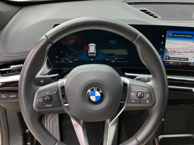 BMW X1 sDrive18d color Blanco. Año 2024. 110KW(150CV). Diésel. En concesionario Bernesga Motor León (Bmw y Mini) de León