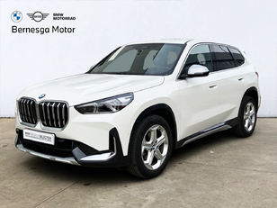 Fotos de BMW X1 sDrive18d color Blanco. Año 2024. 110KW(150CV). Diésel. En concesionario Bernesga Motor León (Bmw y Mini) de León