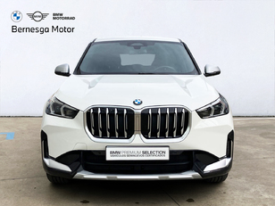 Fotos de BMW X1 sDrive18d color Blanco. Año 2024. 110KW(150CV). Diésel. En concesionario Bernesga Motor León (Bmw y Mini) de León
