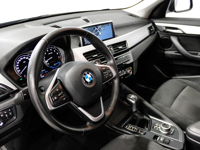 BMW X1 xDrive25e color Negro. Año 2020. 162KW(220CV). Híbrido Electro/Gasolina. En concesionario Barcelona Premium -- GRAN VIA de Barcelona