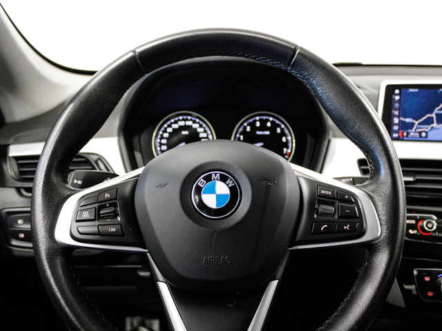 BMW X1 xDrive25e color Negro. Año 2020. 162KW(220CV). Híbrido Electro/Gasolina. En concesionario Barcelona Premium -- GRAN VIA de Barcelona
