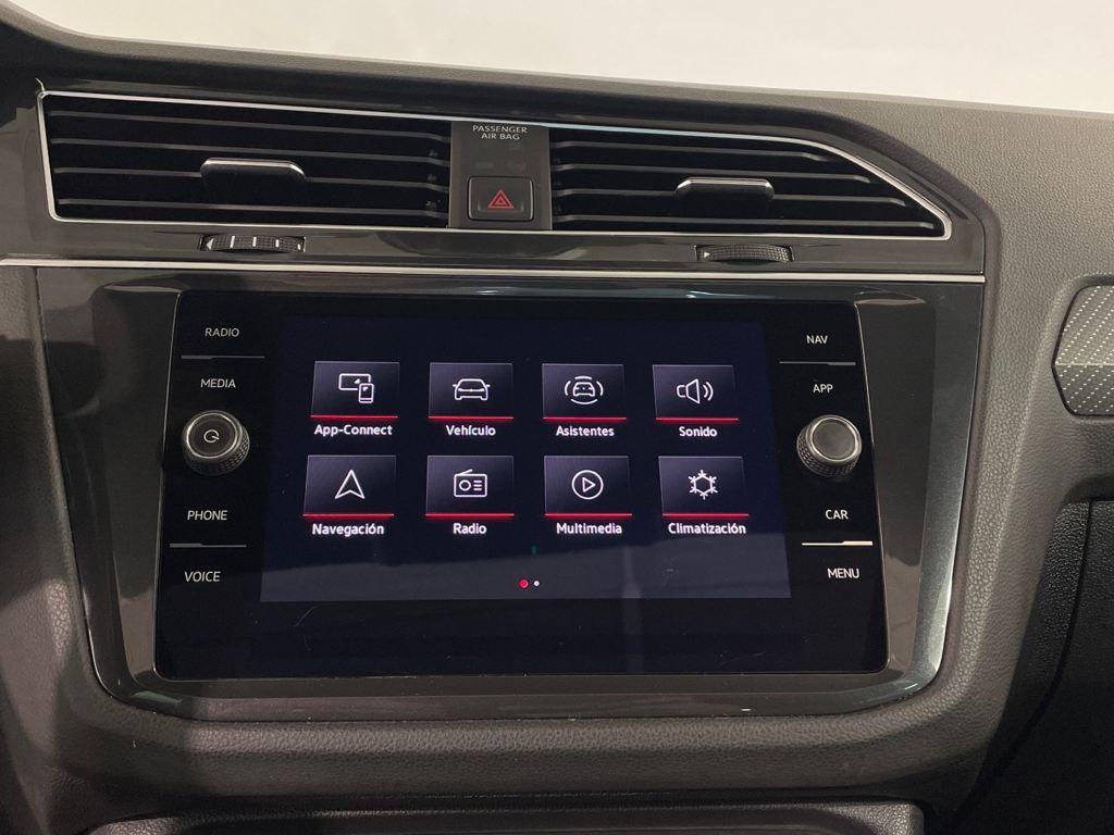 Volkswagen Tiguan 2.0 TDI - 17