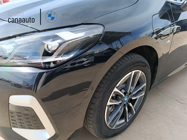 BMW Serie 2 230e Active Tourer color Negro. Año 2024. 240KW(326CV). Híbrido Electro/Gasolina. En concesionario LAS CHAFIRAS de Sta. C. Tenerife