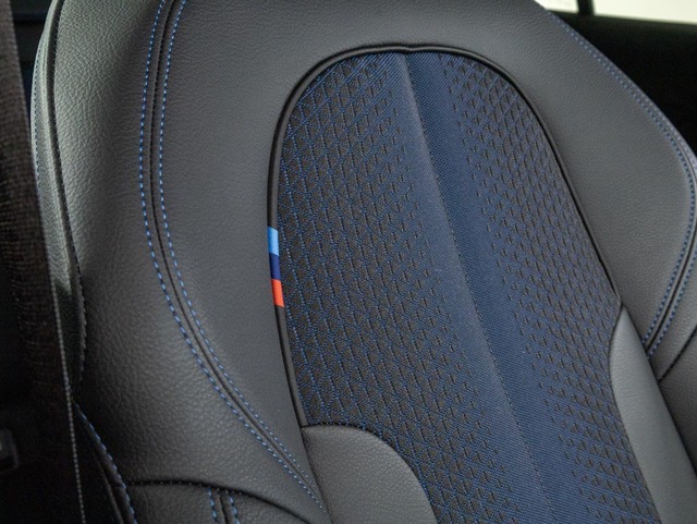 BMW Serie 1 118i color Negro. Año 2024. 103KW(140CV). Gasolina. En concesionario Oliva Motor Girona de Girona