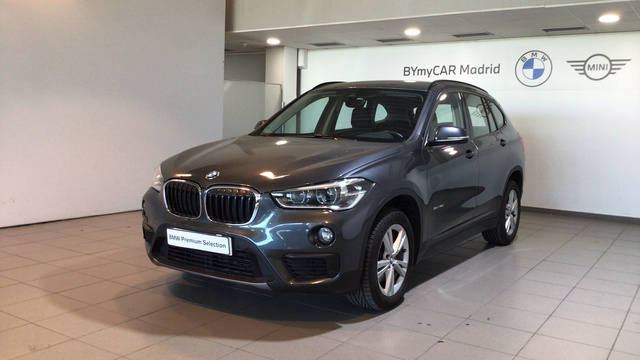 BMW X1 sDrive18d color Gris. Año 2017. 110KW(150CV). Diésel. En concesionario BYmyCAR Madrid - Alcalá de Madrid