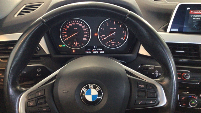 BMW X1 sDrive18d color Negro. Año 2018. 110KW(150CV). Diésel. En concesionario BYmyCAR Madrid - Alcalá de Madrid